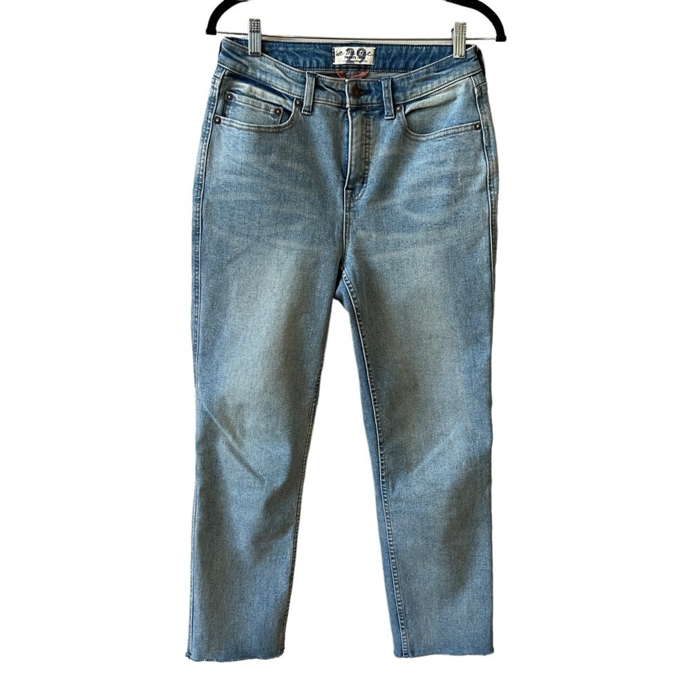 WE THE FREE FREE PEOPLE CROPPED JEANS FRAY HEM RIGID DENIM MED WASH BLUE 29